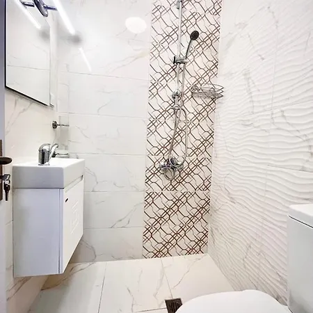 Blueroom-самостоятелна Private Varna